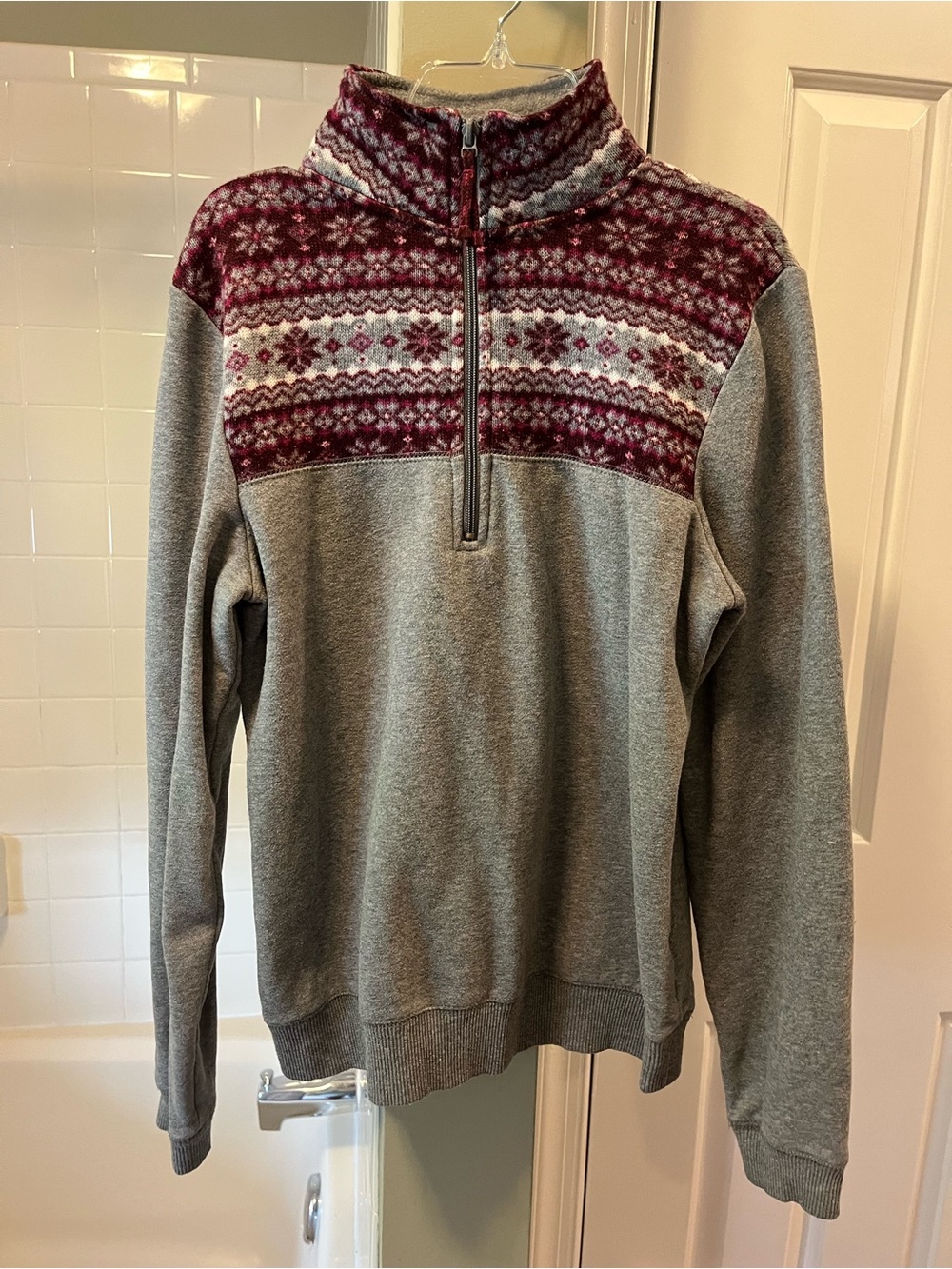 Prince & Fox Gray Zip-Up Sweater with Fair Isle Yoke. Size M.